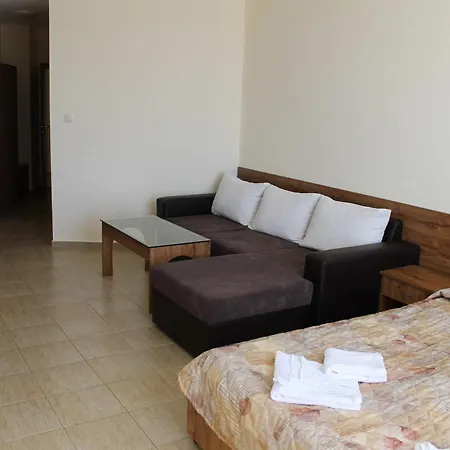 Hotel семеен идън 3*