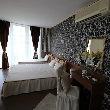 семеен идън Hotel