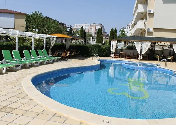 Hotel семеен идън 3*