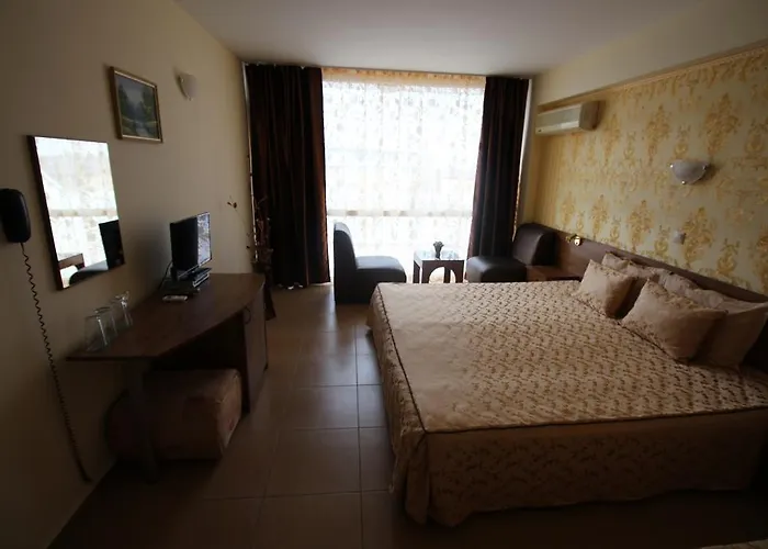 семеен идън Hotel 3*