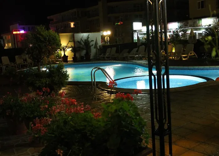 семеен идън Hotel