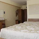 семеен идън Hotel