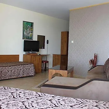 Hotel семеен идън