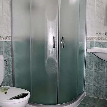 Отель семеен идън 3*
