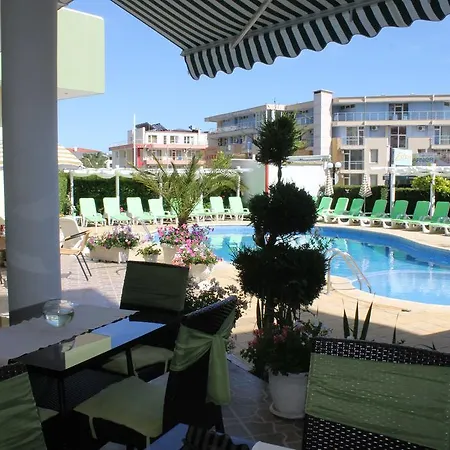 Hotel семеен идън 3*