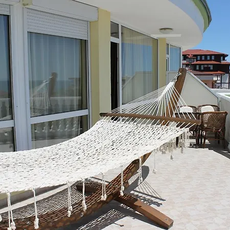 Hotel семеен идън