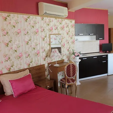 Hotel семеен идън