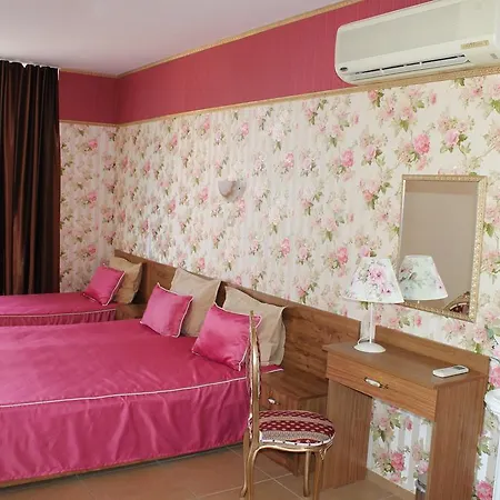 семеен идън Hotel