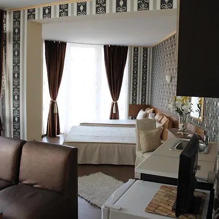 семеен идън Hotel