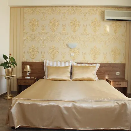 Hotel семеен идън 3*