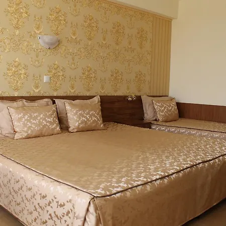 семеен идън Hotel Sveti Vlas