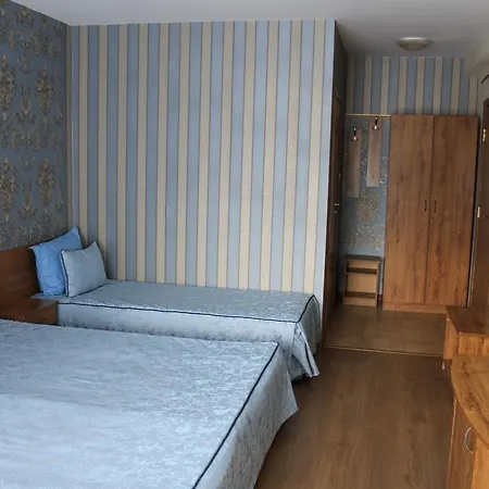Hotel семеен идън