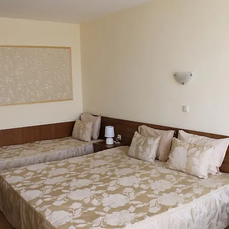 семеен идън Hotel