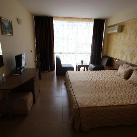 семеен идън Hotel 3*