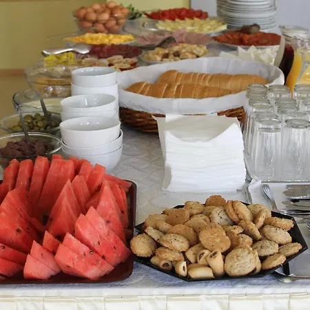 семеен идън Hotel 3*