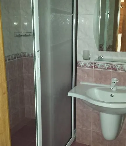 Ξενοδοχείο семеен идън 3*