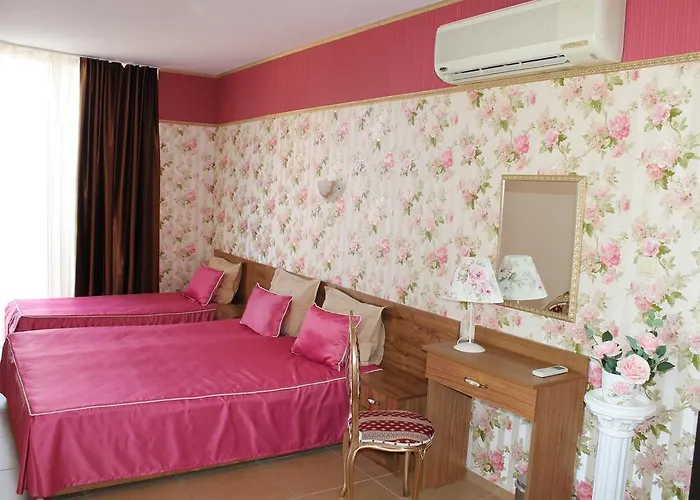 семеен идън Ξενοδοχείο