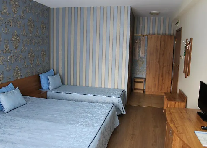 Hotel семеен идън